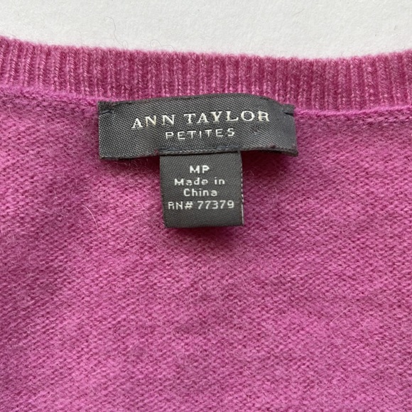 Ann Taylor Pink Cashmere Sweater Medium Petites - Picture 7 of 13